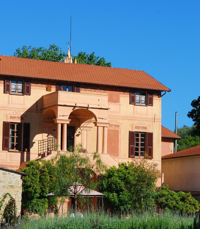 Villa Agriturismo Coppi Rossi à Torrazza  Extérieur photo